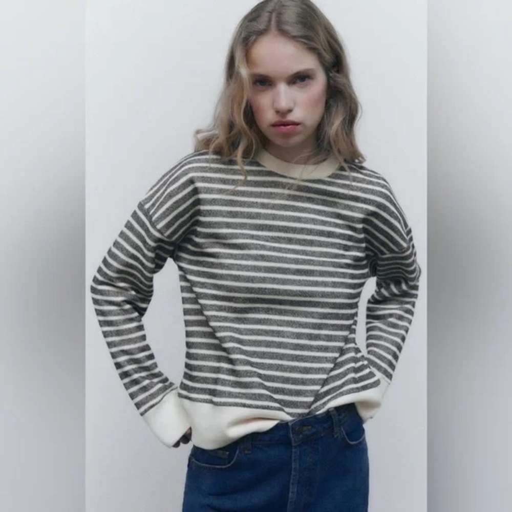 Zara Crew Neck White Blue Stripe Soft Cotton Blend Sweater Size Small
